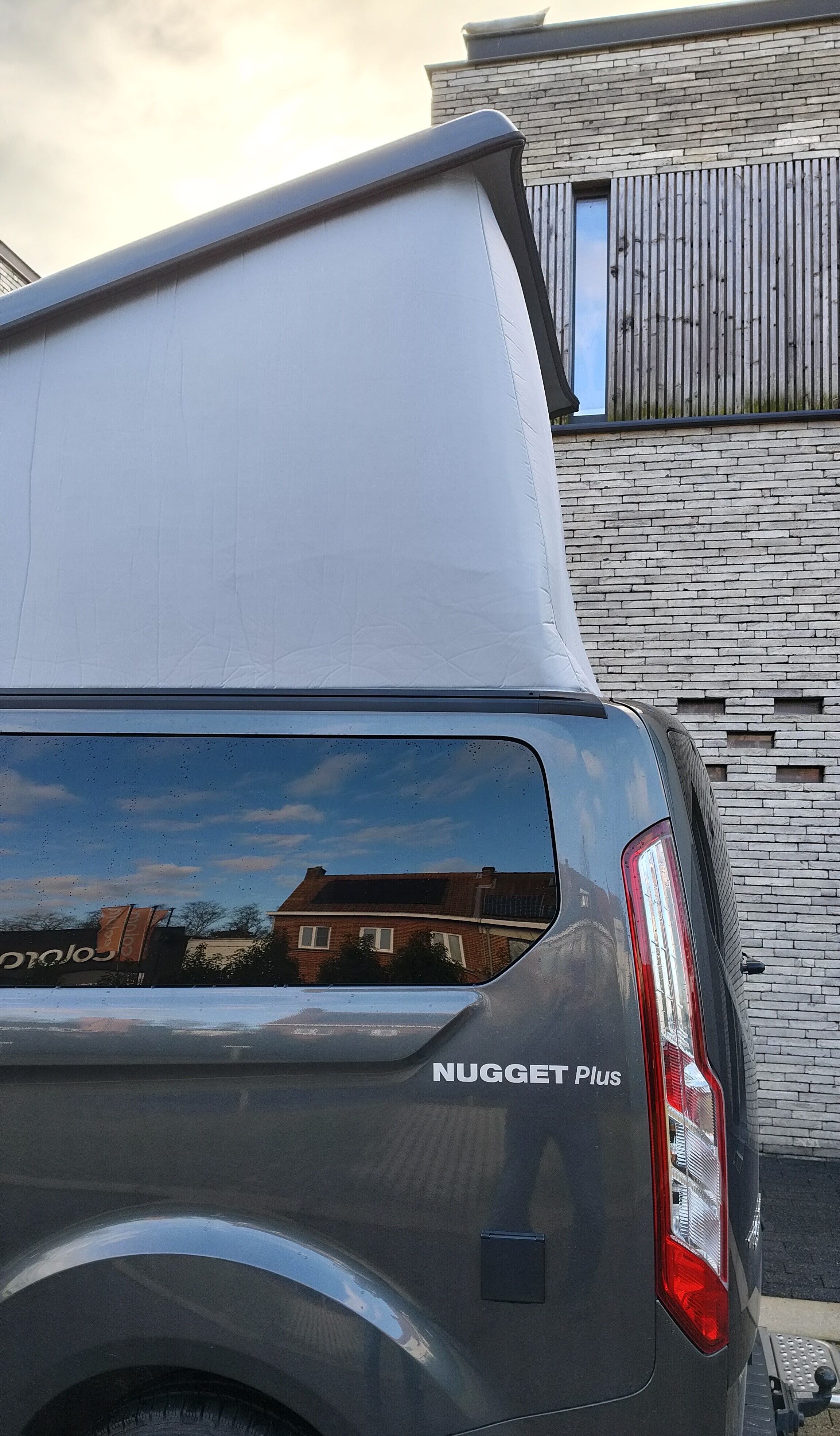 Thermoschutz-Paket Ford Nugget PLUS V362 ab 2014: Aufstelldach und Fahrerhausscheiben mit Seitenfenster (außen) - immagine 1